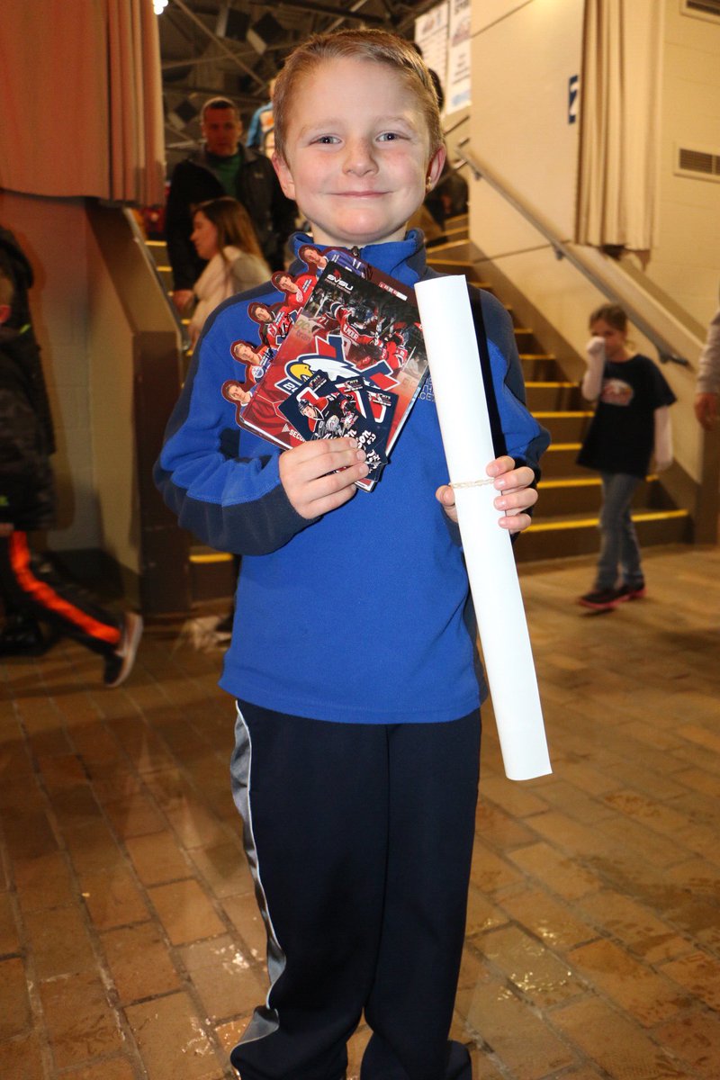 SpiritHockey's tweet photo. Winner Winner!
#15YearsOfSpirit
#FanAppreciationNight https://t.co/yy6WPiON8I