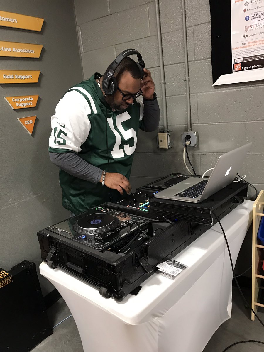 Vickyy❤️ tweet media