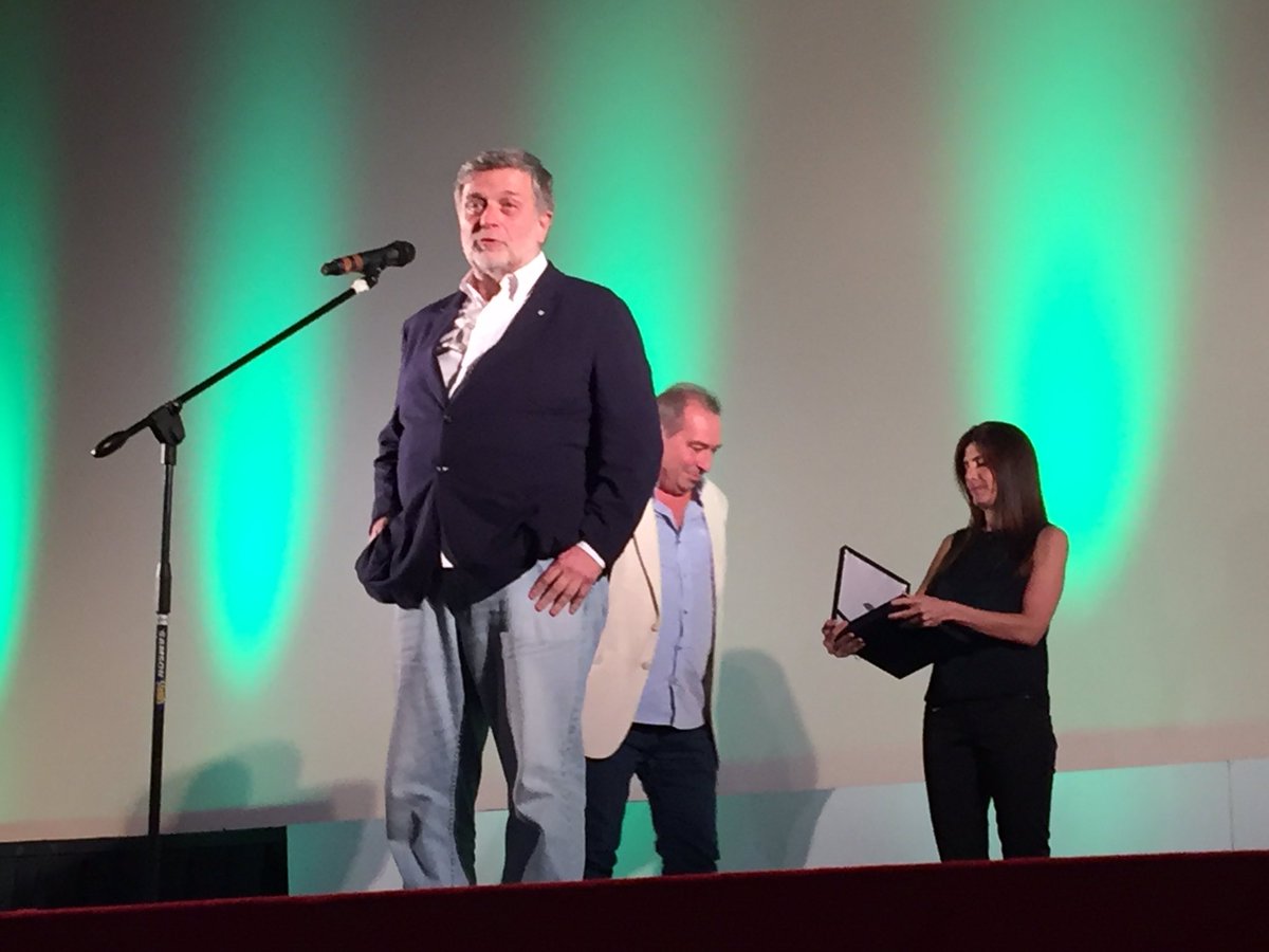 pantallapinamar's tweet photo. Y el Premio Balance de Plata @pantallapinamar 2017 es pr el film "El ciudadano ilustre" de Mariano Cohn y Gastón Duprat https://t.co/8EWho8Zs35
