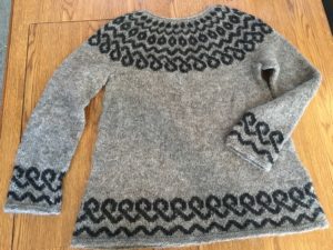 jpwarner223's tweet image. Where to buy Lopi? sistersknits.com/where-to-buy-l…