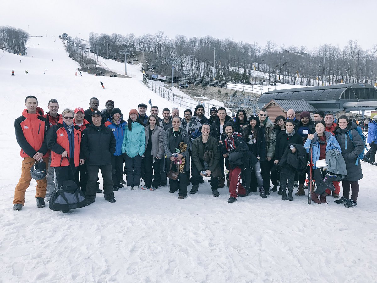 Terrific successful day w/ <a href="/soy_toronto/">Supporting Our Youth</a> #GetOut Youth! Txs <a href="/MtStLouis/">MtStLouisMoonstone</a> <a href="/boutique_bar/">boutique bar</a> + our volunteers and generous donors! CU NXT YEAR