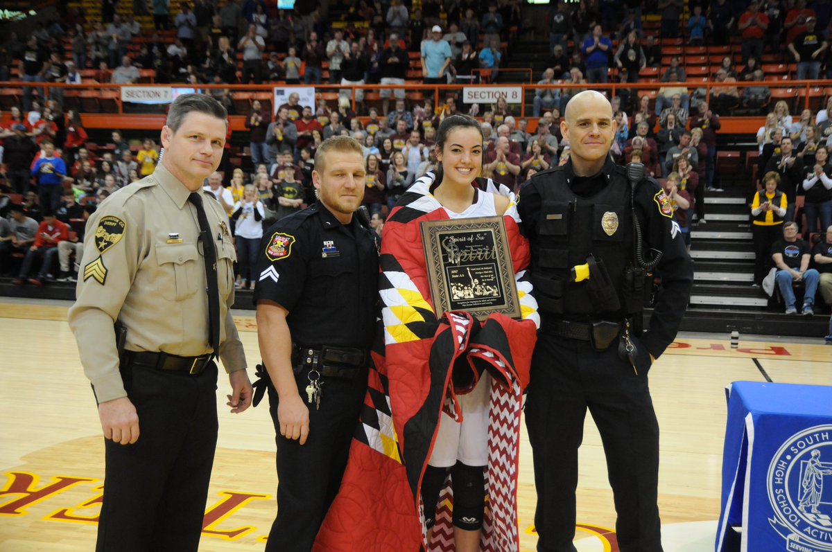 JonKlemme's tweet photo. Congratulations to HHS Tiger Sami Slaughter on being awarded the 2017 Spirit of Su Award!!! #TigerProud https://t.co/m98fzUrB7Y