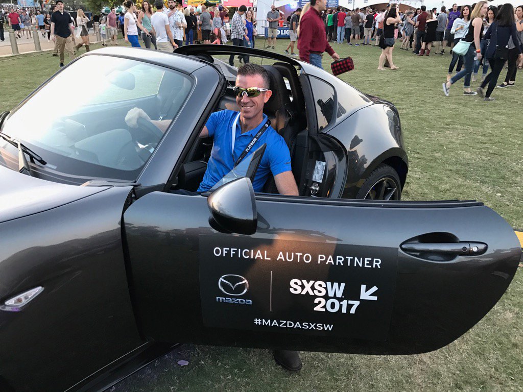 33rpmjunkie's tweet photo. #Mazdasxsw What a fantastic set of wheels! https://t.co/mOu0gdc5ED