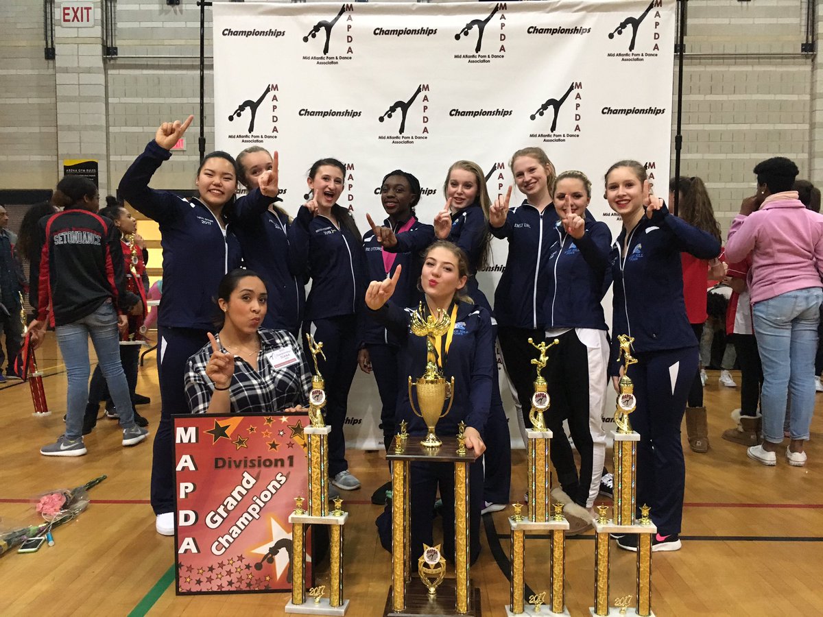 hcpss_rhhs's tweet photo. River Hill Poms 
MAPDA Division 1 STATE CHAMPIONS! https://t.co/5Es1zn1gcu