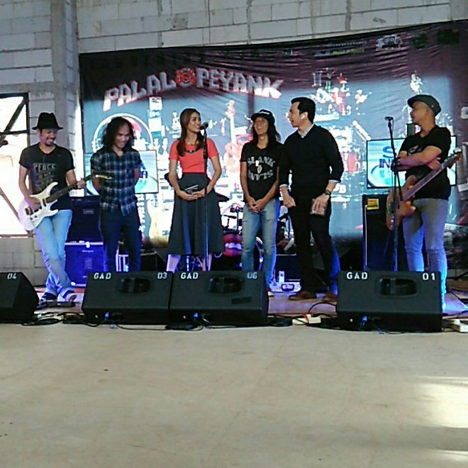 slankdotcom's tweet photo. Slank bakal bawain lagu #Palalopeyank di @sapa_indonesia #SAPASLANK pagi ini! https://t.co/abs8ytSJeC