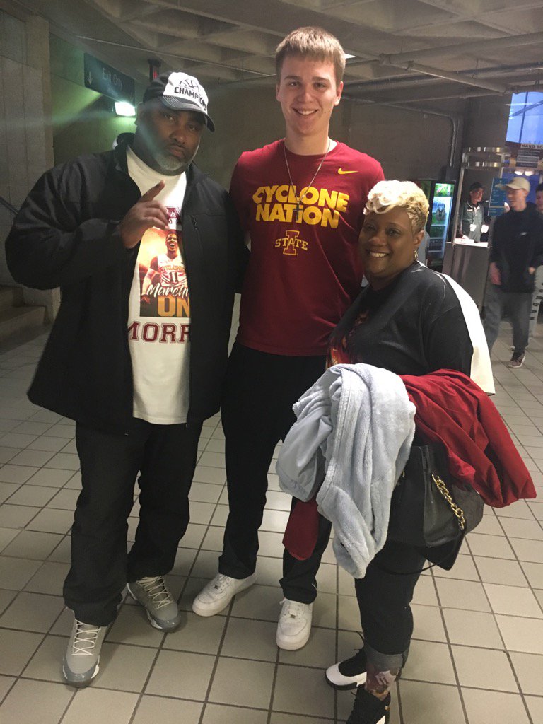 kkerianteacher's tweet photo. @AlexKerian w Monte Morris's parents in Milwaukee #marchmadness @CycloneMBB #BATTLEISU #futurecycle πͺπͺππ https://t.co/6ZnoeBB0g9