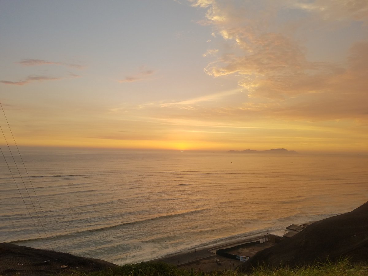 ErickHansen's tweet photo. Last moments of sun in Mira Flores and our time in Peru. Home tomorrow. https://t.co/hh86UJrKb9