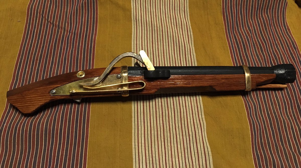 三増 紋右衛門 3密を避けた余興のご相談承ります 火縄銃型のゴム鉄砲なんて如何ですかf ｖ 各地のお城のお土産コーナーで売ってるらしい こちらは通販も可 T Co Mblyg5iks7 形がカッコ良い卯吉屋さんの護夢式火縄銃 T Co