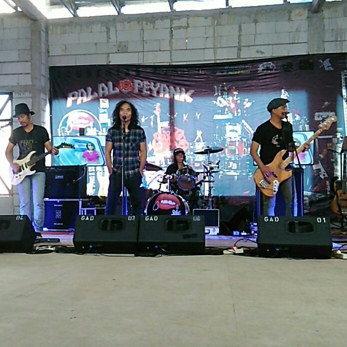slankdotcom's tweet photo. Seperti Para Koruptor di @sapa_indonesia #SAPASLANK https://t.co/6fSaP3LwSj