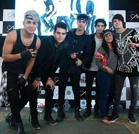 leinguiminchalo's tweet photo. @CNCOmusic #KLF TEAM♡ #CncoEnMachala
Los sueños si se cumplen... https://t.co/9d0f1U9cbr