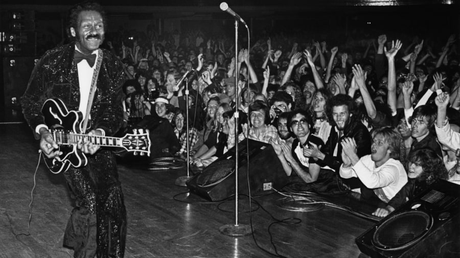 RollingStone's tweet photo. "Chuck had the swing. There's rock, but it's the roll that counts." -Keith Richards on Chuck Berry https://t.co/iayNrUb8vJ https://t.co/6fnH4HBVcB