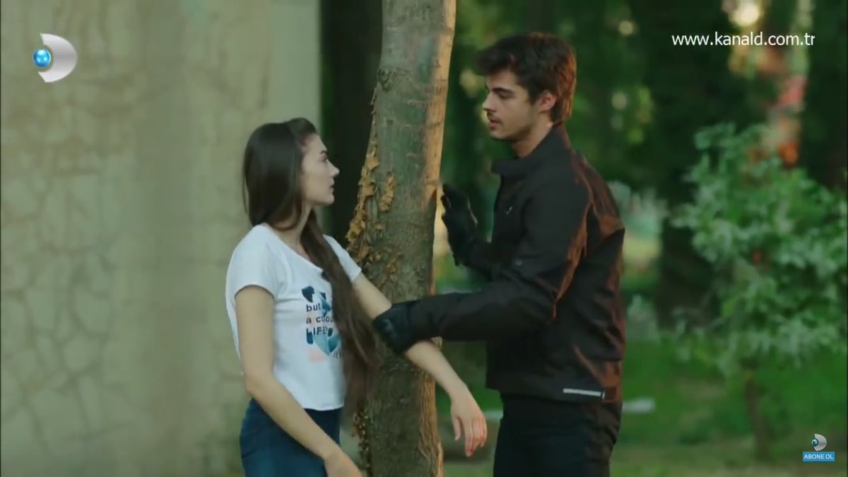 savnazfc's tweet photo. +Yalnız kalma joker hakkımı kullanıyorum. Gider misin lütfen?
-Gitmem.
+İyi ben giderim o zaman.
-Gelirim. #SavNaz https://t.co/AF55E0BiTU