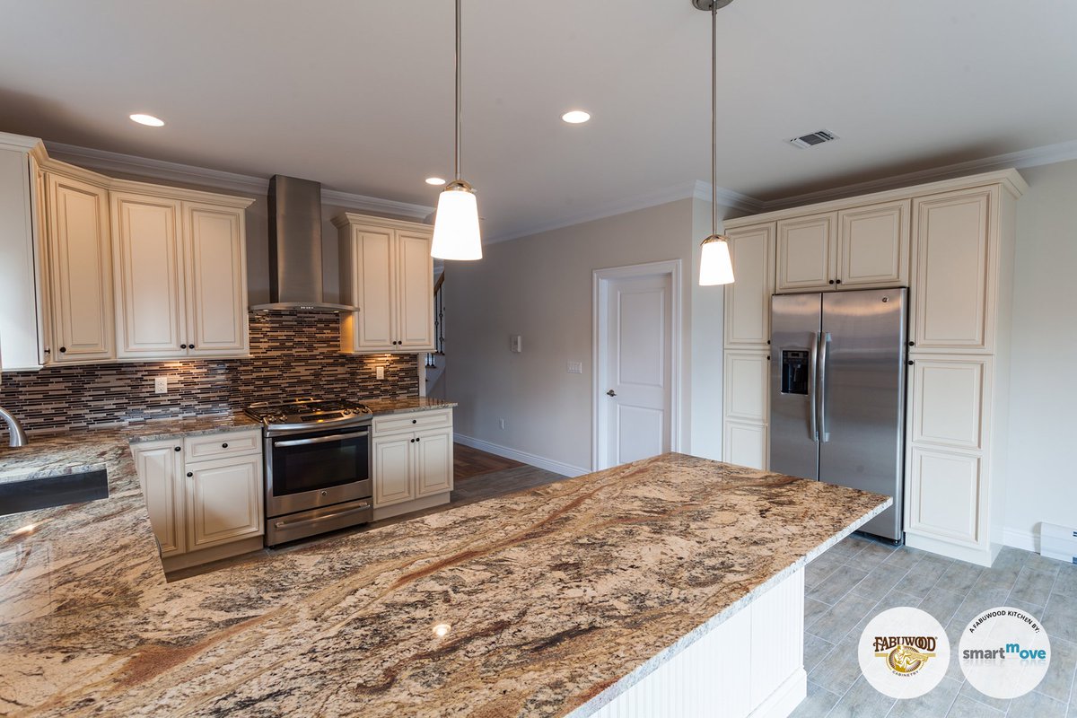 Looking for a little light reading? Check out our blog! (Including some tips to keep these cabinets spotless.) bit.ly/2lYtazq