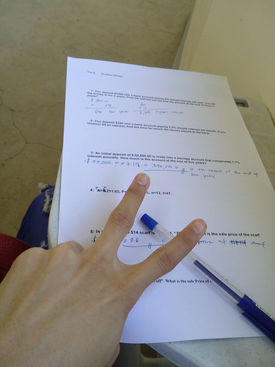 hilleryworld's tweet image. Final exam #math4😡😭😭