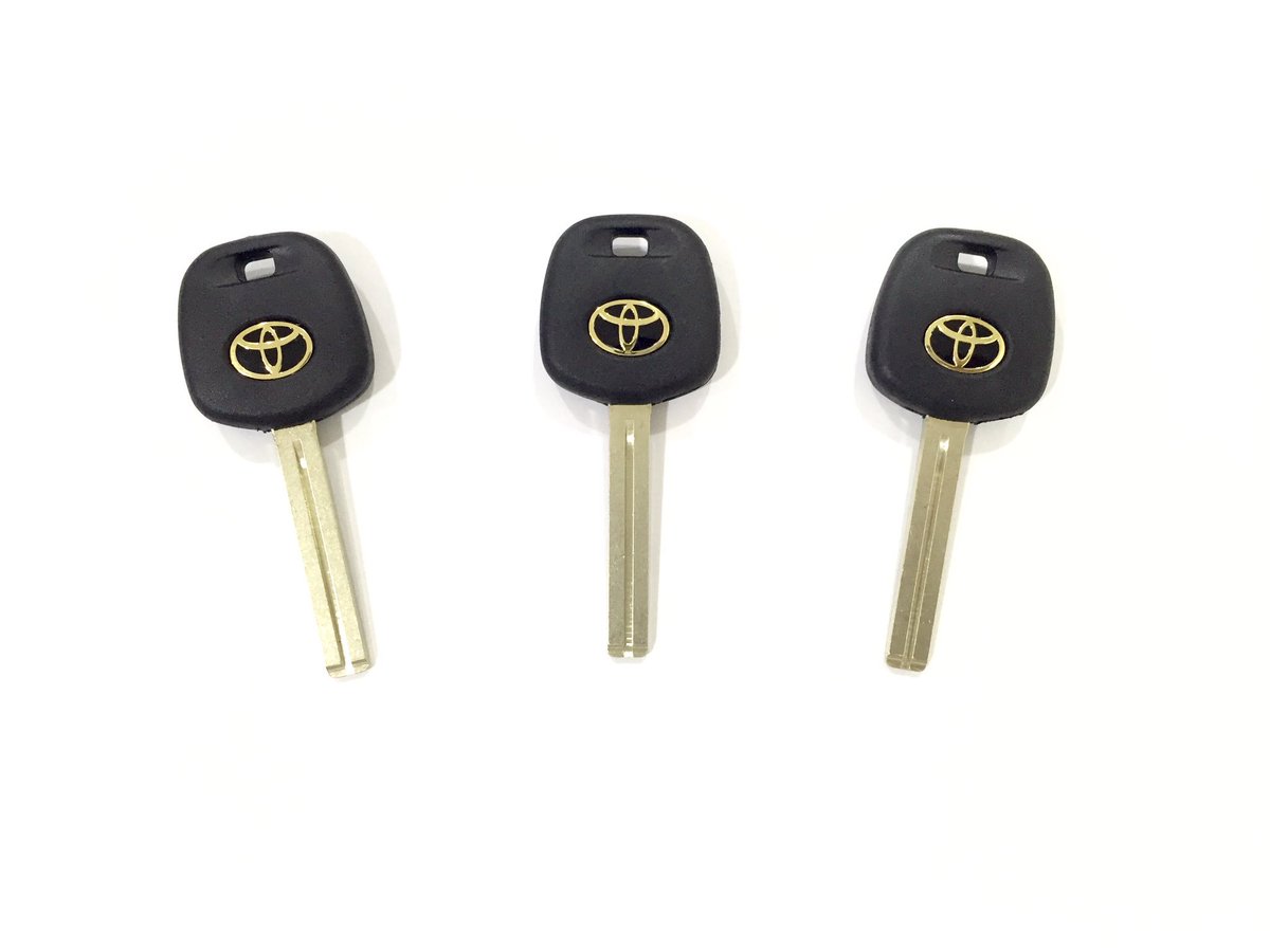 keybasis's tweet photo. #مفتاح #تويوتا #كامري #هايلوكس    #Toyota #Camry #H #Hilux #key https://t.co/hNNFQ4xAmO