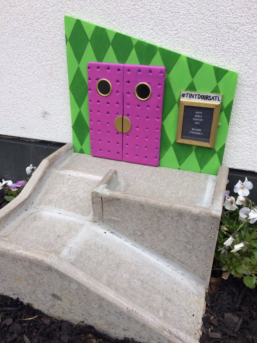 ARTSCAPEATL's tweet photo. Exciting ribbon cutting of Tiny Doors ATL #11! #tinydoorsatl #artscapeatl #creatingartoutside https://t.co/hjDVkalkCz