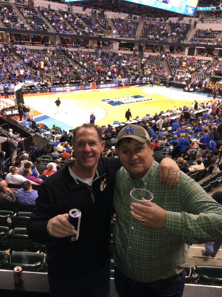 26josephJordan's tweet photo. Spending time with @MikeFam71 and @TheeMikeLiotta at NCAA tourney was a priceless weekend !! #indyrules https://t.co/ICZVdCSAnV