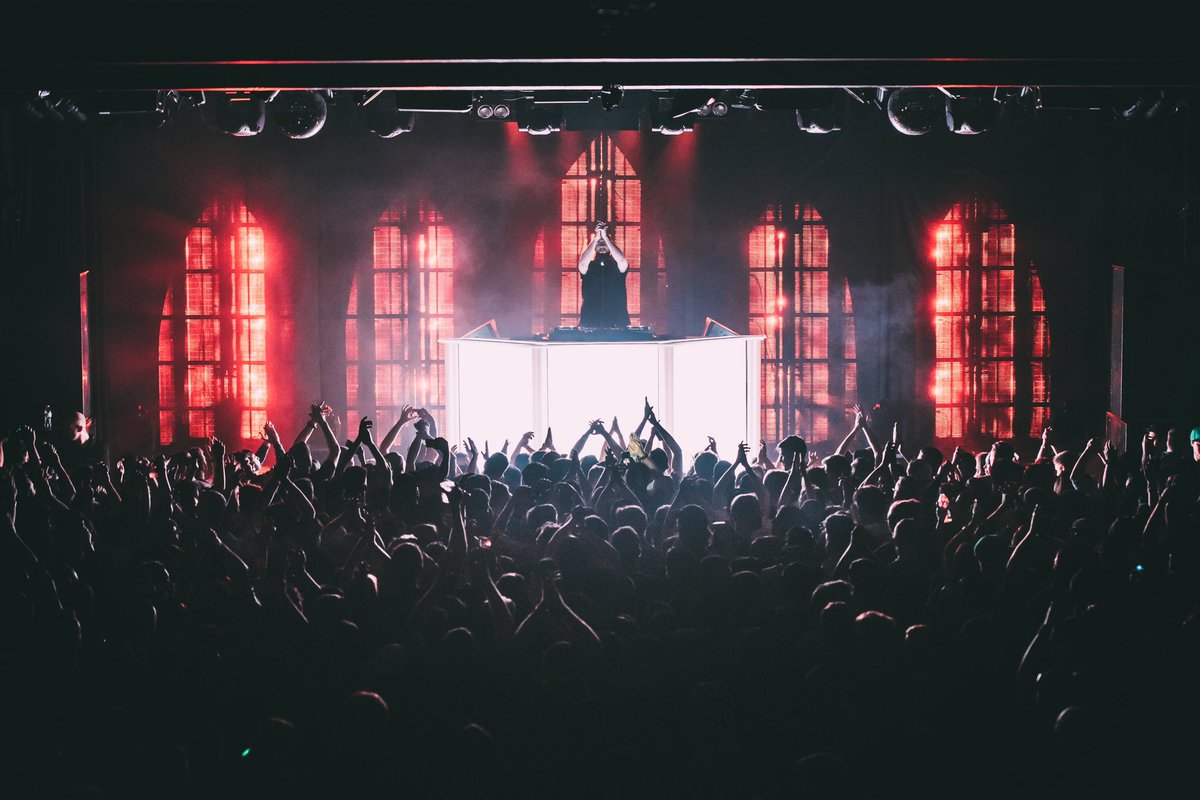 iamTchami's tweet photo. Thank You Vancouver ππΌ we do it again tonight in Seattle with @ANGELZOFFICIAL. It will be the last stop of the #prophecytour https://t.co/ClwSdT9gMO