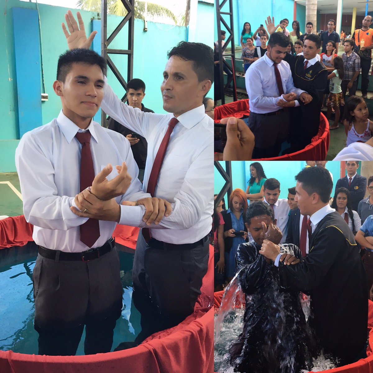prfcoelho's tweet photo. Comemorando o Dia Mundial do Jovem Adventista com jovens entregando a vida ao Senhor.
#EvangelismoIntegrado
#PraCimaAspa https://t.co/taIRXcmrdC