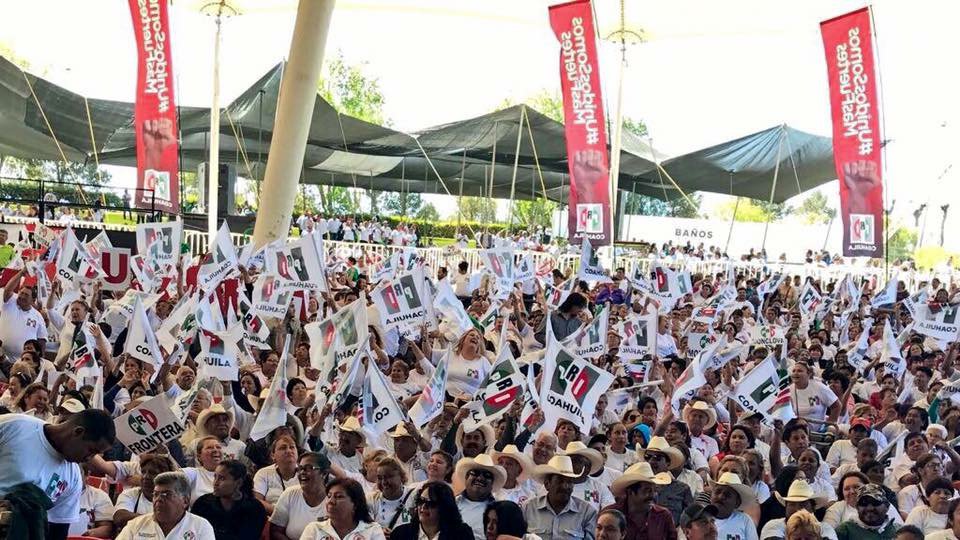 PabloAnguloB's tweet photo. Acompañamos a Miguel Ángel Riquelme en su toma de protesta como candidato del PRI al gobierno de #Coahuila. ¡Vamos por el triunfo! https://t.co/uL8DBSLDtK