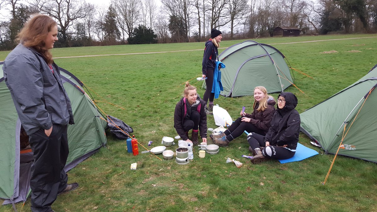 Morning campers! Day 2 of Bronze DofE starts with a hot breakfast.