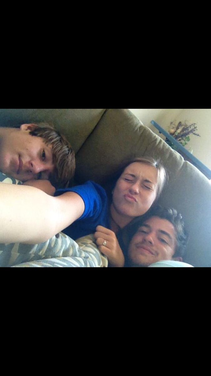 maddiemartinzzz's tweet photo. Happy birthday @trevor_mallett 😘 I hope you had a great day! Love youuuuuu #circleoftrust #firstbf https://t.co/nEBtGuQH5x