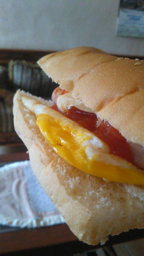 Jangan lupa sarapan mblo , nginget masalalu kan bikin laper haha