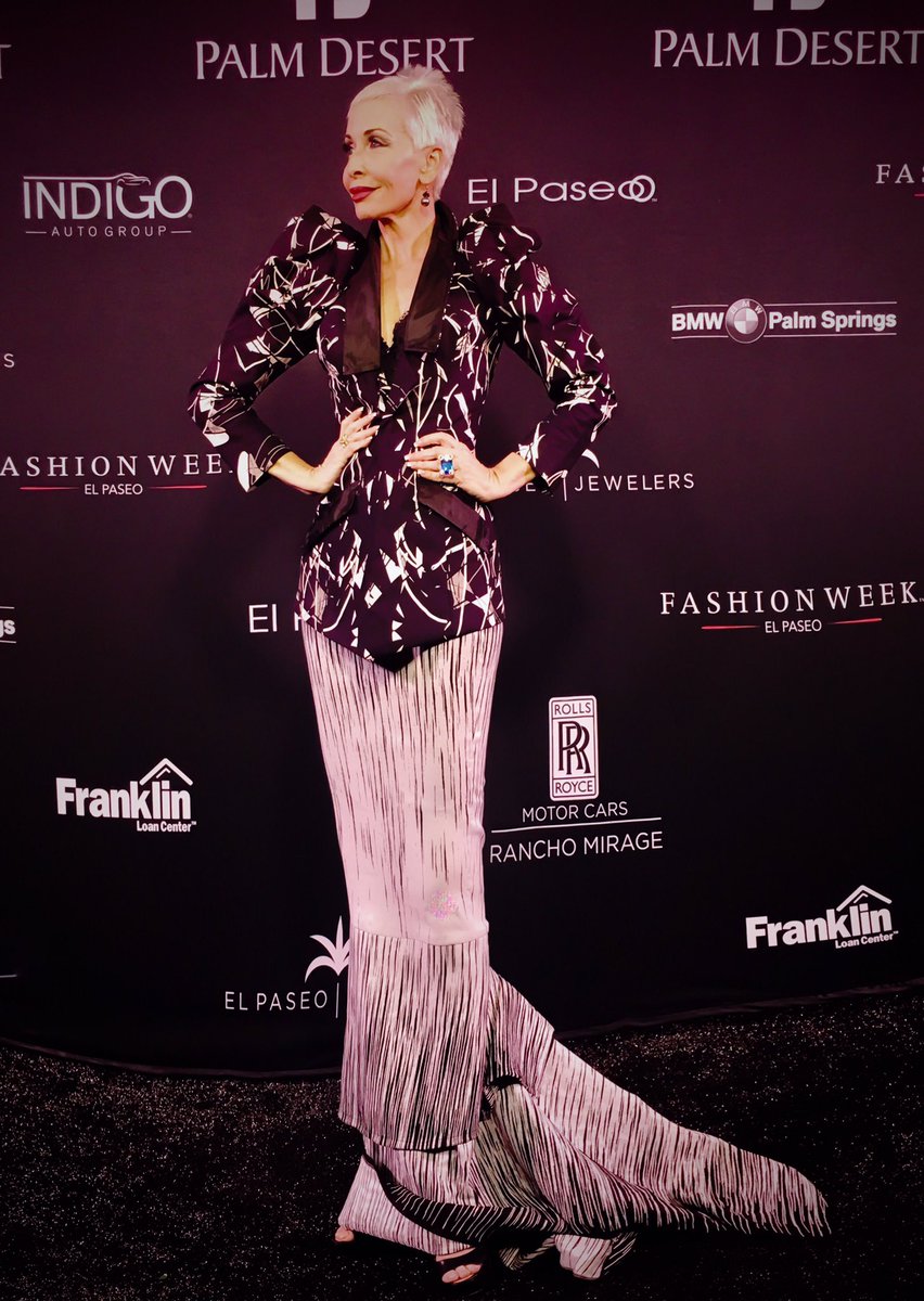 _CameroneParker's tweet image. 🎉#RedCarpet arrival #ClickFlash #ItGirl @ #FWEP #FashionWeekElPaseo @FashionWeekEP wearing @designerkini #KiniZamora @ProjectRunway AllStars