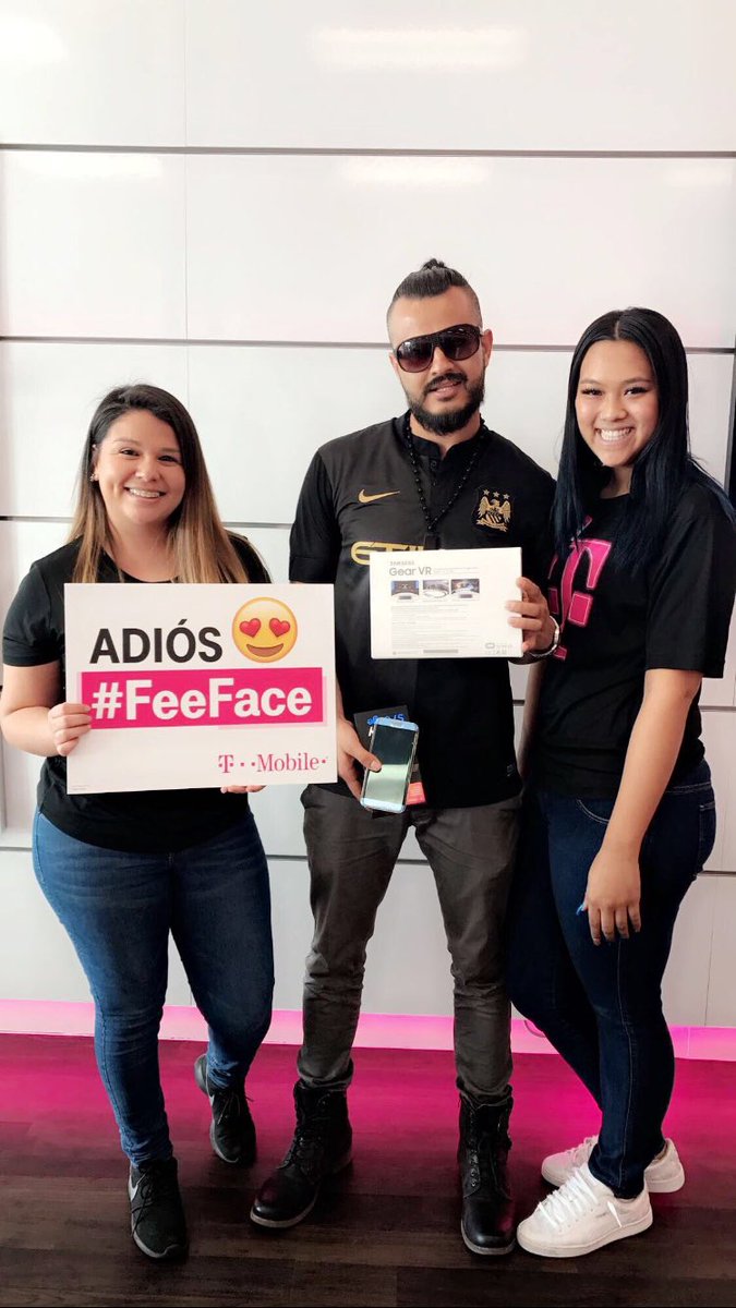 ATalamantes14's tweet photo. Don't worry @verizon, @ATT, @sprint: T-Mobile is Even earning customers away from international carriers ! @TmobileMes https://t.co/DC3bqFzhC1