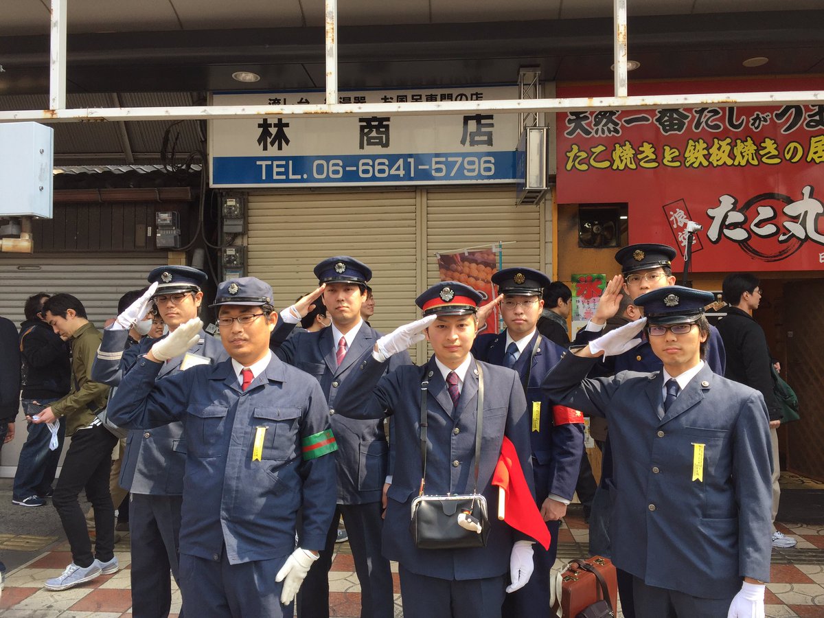 ストフェス展開して現在休憩してます。また、堺筋を歩いて行きます