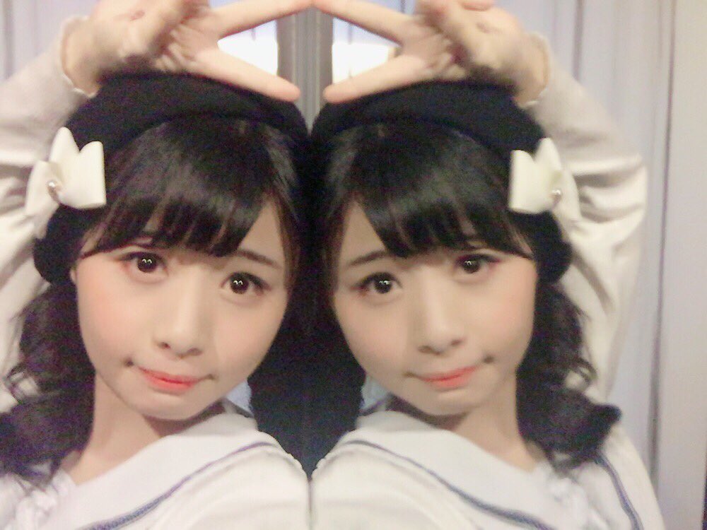 ぱせり 両方本物だよ 鏡に映ってるのも本mo Ry 左です すみません ぱせり 両方本物だよ 鏡に映ってるのも本mo Ry 左です すみません