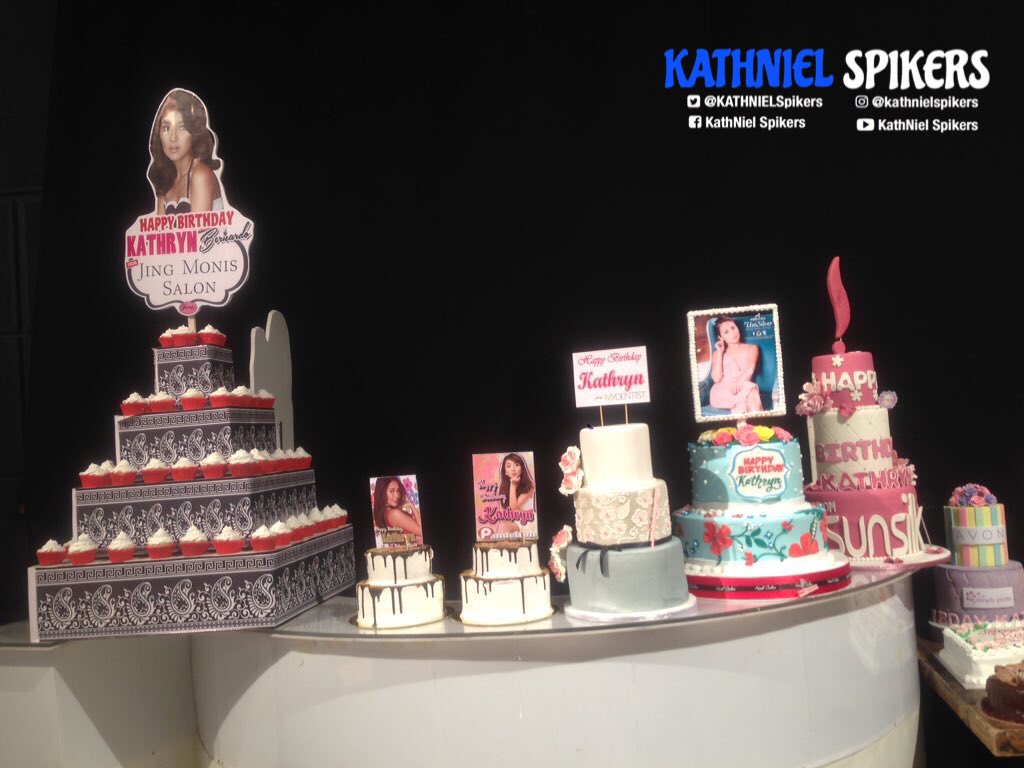 KATHNIELSpikers's tweet photo. Cakes for our birthday girl @bernardokath 🎂❤️ #KATHRYN21stBdayOnASAP 

KathNiel ASAP Wild Summer https://t.co/uylZrPujoQ