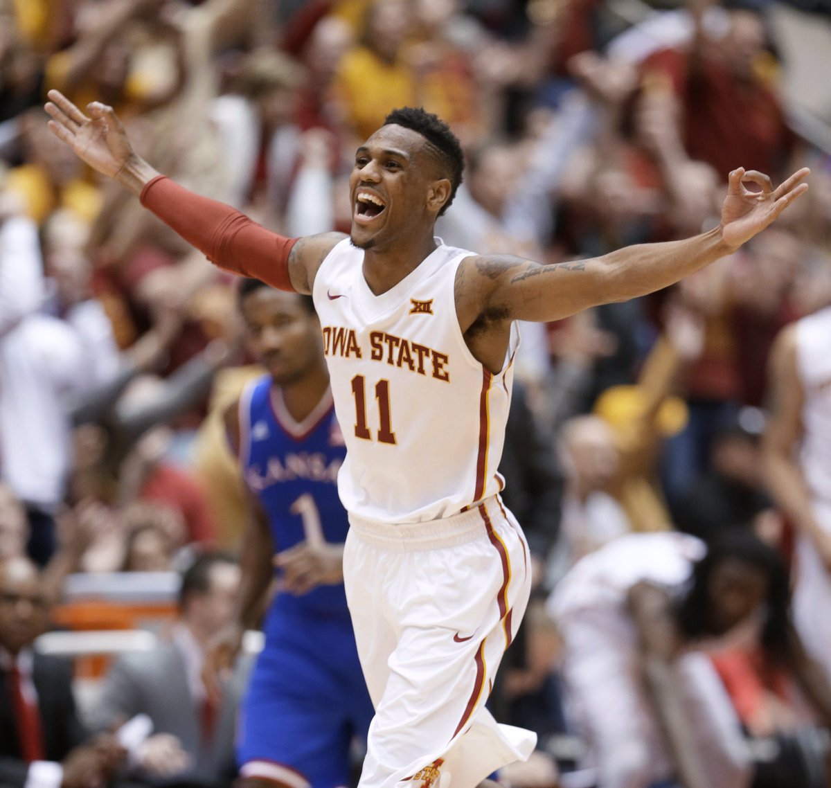 brandpolzin's tweet photo. Thank you @MonteMorris11 #forevercyclone #ISU #CyclONEnation https://t.co/jZnE9a37JS