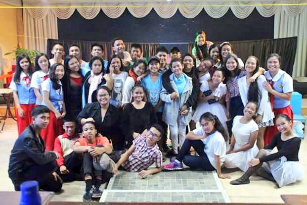 chris_labonete's tweet photo. IN BETWEEN ❤
a stage play by grade nine wisdom ✨
#LabanKarunungan #FullLengthPlay
@lilacskydee @eriljeyyyn @mgallyxz https://t.co/dnLJIIONAi