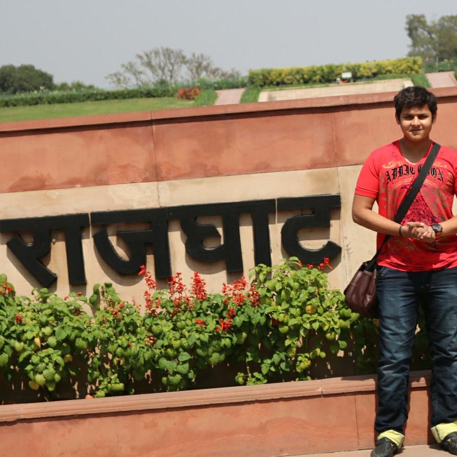 devjoshi10's tweet photo. Trip to RAJGHAT..!!!🙏🙏🙏🙏
👓👓👓👓👓👓👓👓👓👓👓👓👓👓
Thank you Rajnish ji for a lifetime memorable memento..!!
#jaihind
#jaibharat
#Gandhiji
#😊 https://t.co/0Snt9kXfqj