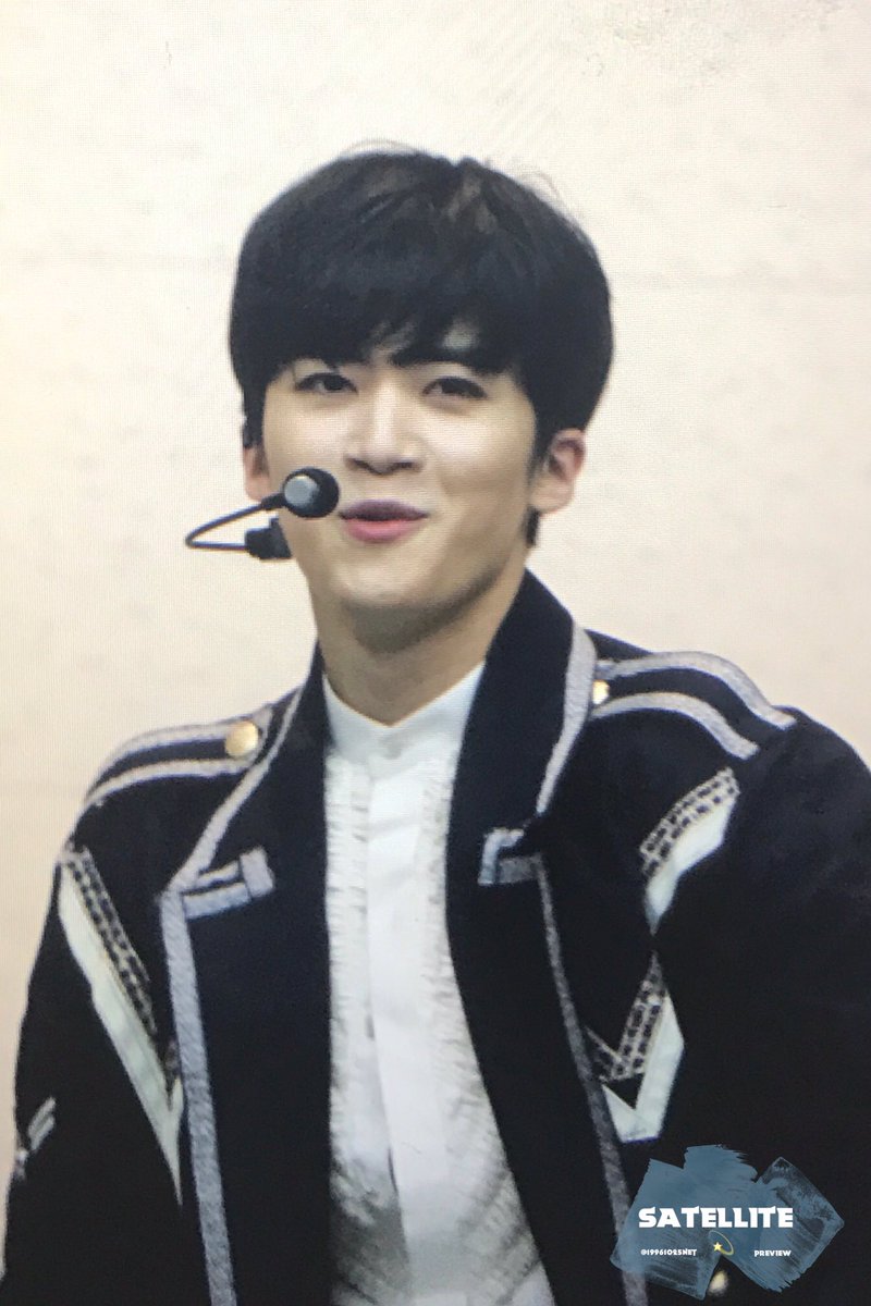 19961025net's tweet photo. 170319 오사카 릴리즈 이벤트 1부  #펜타곤 #PENTAGON  #옌안 #YANAN https://t.co/s8d1Z4i6ng