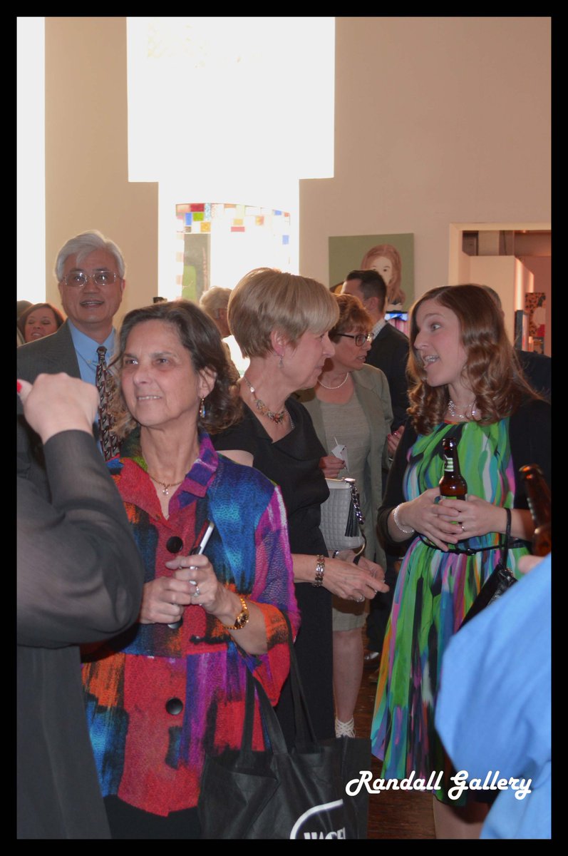 randall_gallery's tweet image. Nothing ordinary about this lovely couple: from their destination wedding in Antarctica to their vintage, 20's era dresses..#GoingGolomb