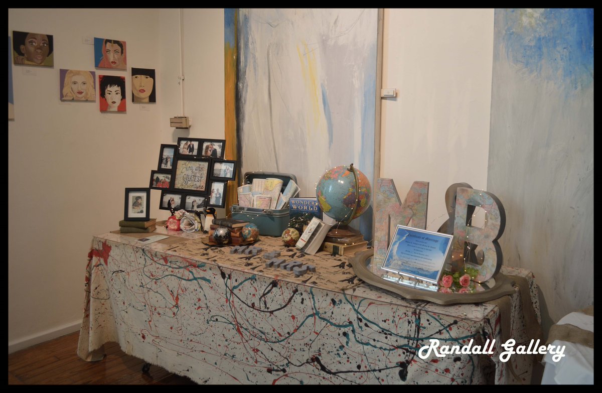 randall_gallery's tweet image. Nothing ordinary about this lovely couple: from their destination wedding in Antarctica to their vintage, 20's era dresses..#GoingGolomb