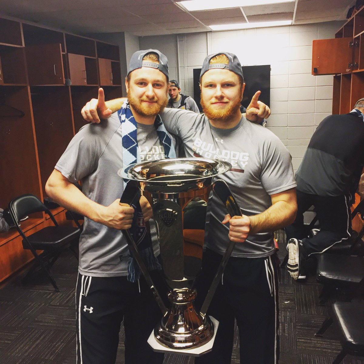 WiLLcAmP19's tweet photo. NCHC Champs! 🏆🐶 https://t.co/YPnYvAruhZ