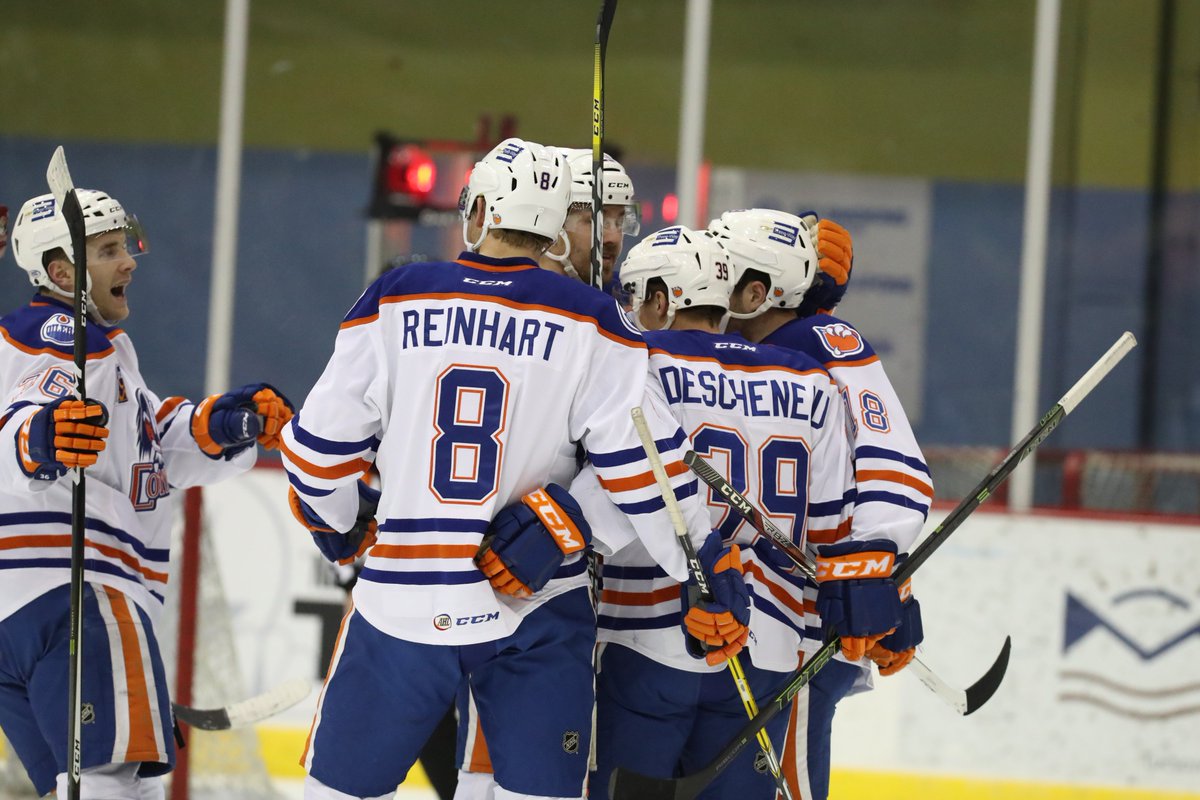 Condors's tweet photo. SWEEP! #Condorstown https://t.co/oavkCuWiNf