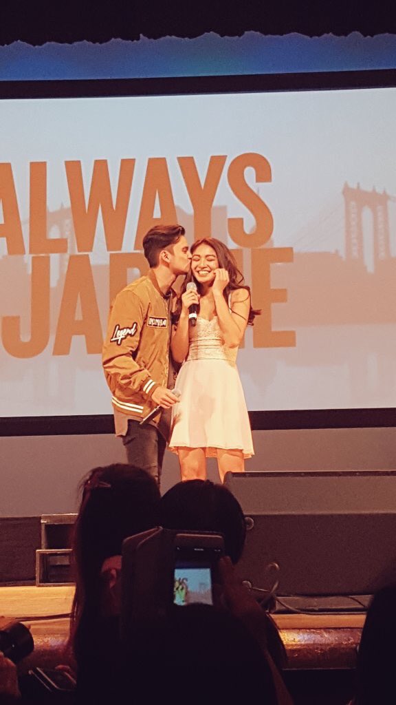 JadineMiracles's tweet photo. Sana may HD nito :( RT if saving 

#AlwaysJaDineNextChicago https://t.co/631G42IDnZ