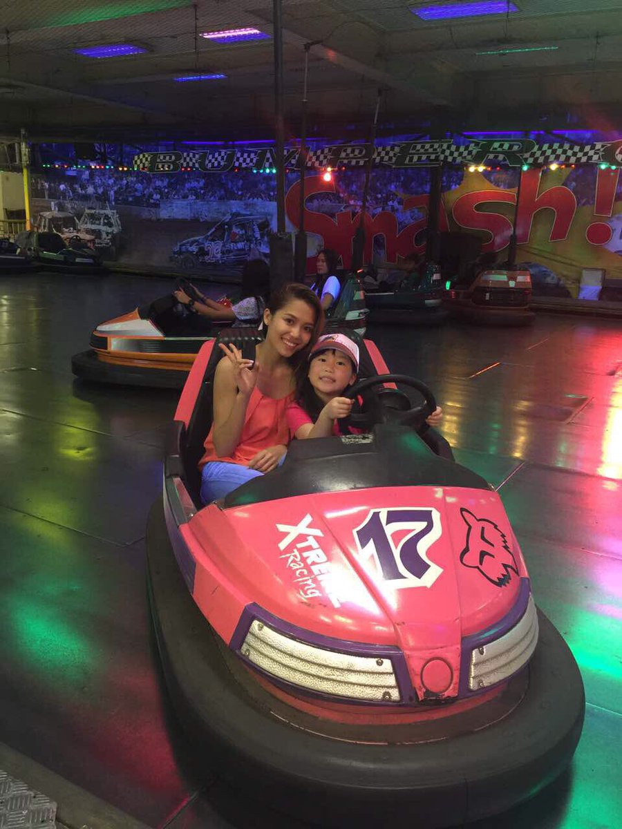 realmihonishida's tweet photo. I find Jollibee perfect for my Daughter's Birthday Party. Thank you Jollibee!

#MihoAtJollibee https://t.co/p7rXtK6nZ7