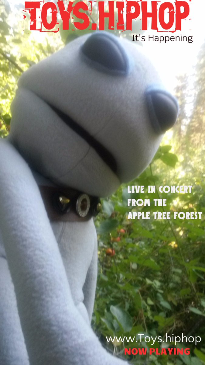 ePuppets's tweet image. It's Happening! LIVE From The Apple Tree Forest, it's Toys.hiphop  @SamBlan1 @YasarCorp #Music #SnoopDogg #HipHop #Startups #TV