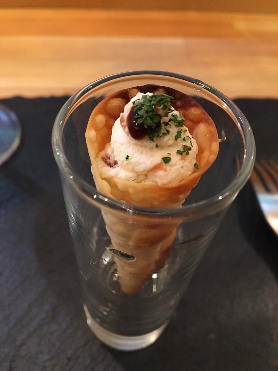 Fei Fei 寝屋川市にある香里園駅 リュメルライゼという店で食事した 香里園 駅から徒歩3分香里中央商店街の中にあります 昼はカフェ夜はフレンチ客単価は昼500円から1000円夜00円から3000円 興味あったら是非行って見てください 弟がオーナーやってる