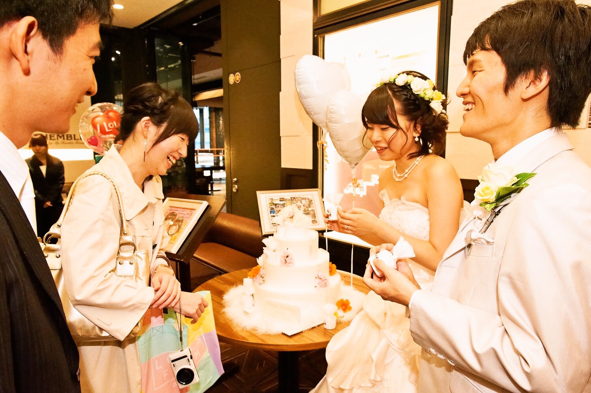 2次会チャンネル Sur Twitter 結婚式二次会レポート 新郎新婦様退場後 お見送りプチギフトとサンクスカードをゲストへお渡し Wedding Bridal 結婚式 パーティドレス パーティ衣装 二次会 結婚式コーデ T Co kawmnk Twitter