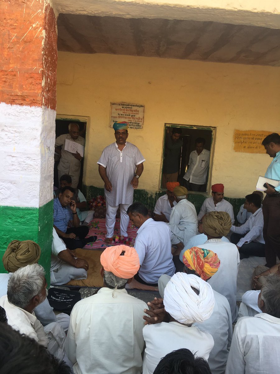 asok_rs's tweet photo. @BJPRajasthan @GajendraKhimsar #bakasar #manypromises #nxtelections on #mind #hope #somework is done https://t.co/YvdktbQMeN