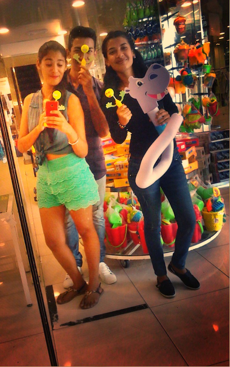 Mileidis_gra's tweet photo. #Amigoss ๐
#Locoss ๐ https://t.co/DdmFLclJWT