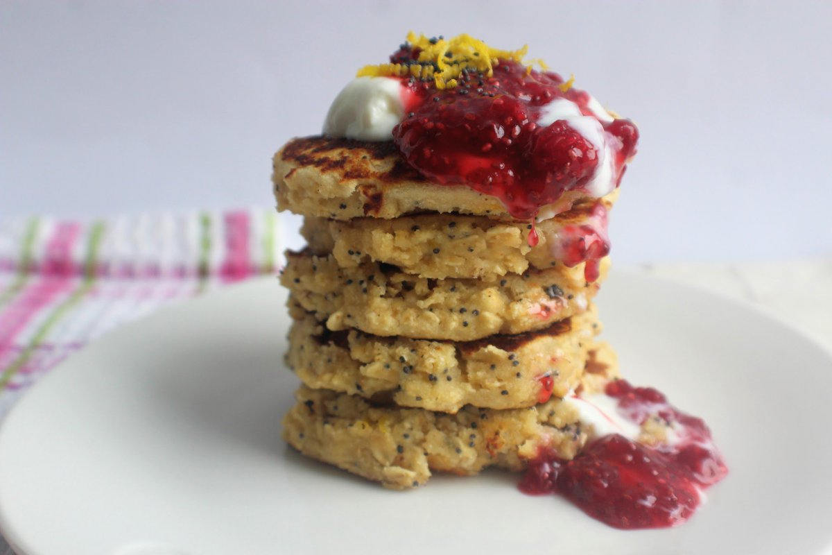 SpamellaB's tweet photo. If #pancakes are on the menu for #breakfast this morning, try these Lemon &amp; Poppy Seed ones with Berry Jam https://t.co/zqVozkl5sF https://t.co/EMZadmke7C