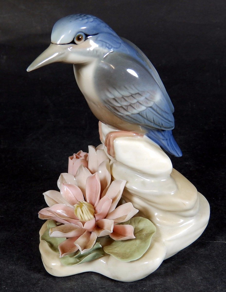 HOSFOnlineShops's tweet photo. We have so many #Lladro items ending today!

Find them all on our eBay porcelain department:

https://t.co/NnTfD3acrQ https://t.co/FhVCsR8LaS