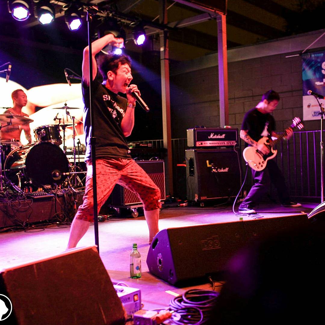 ricewithspoon's tweet photo. Instagram @allienoradophotog for some officialnobrain concert pics from SXSW KPOP Night out #KpopNightOut #nobrain  # 노브레인 #sxsw2017 https://t.co/ch7omgDcnt